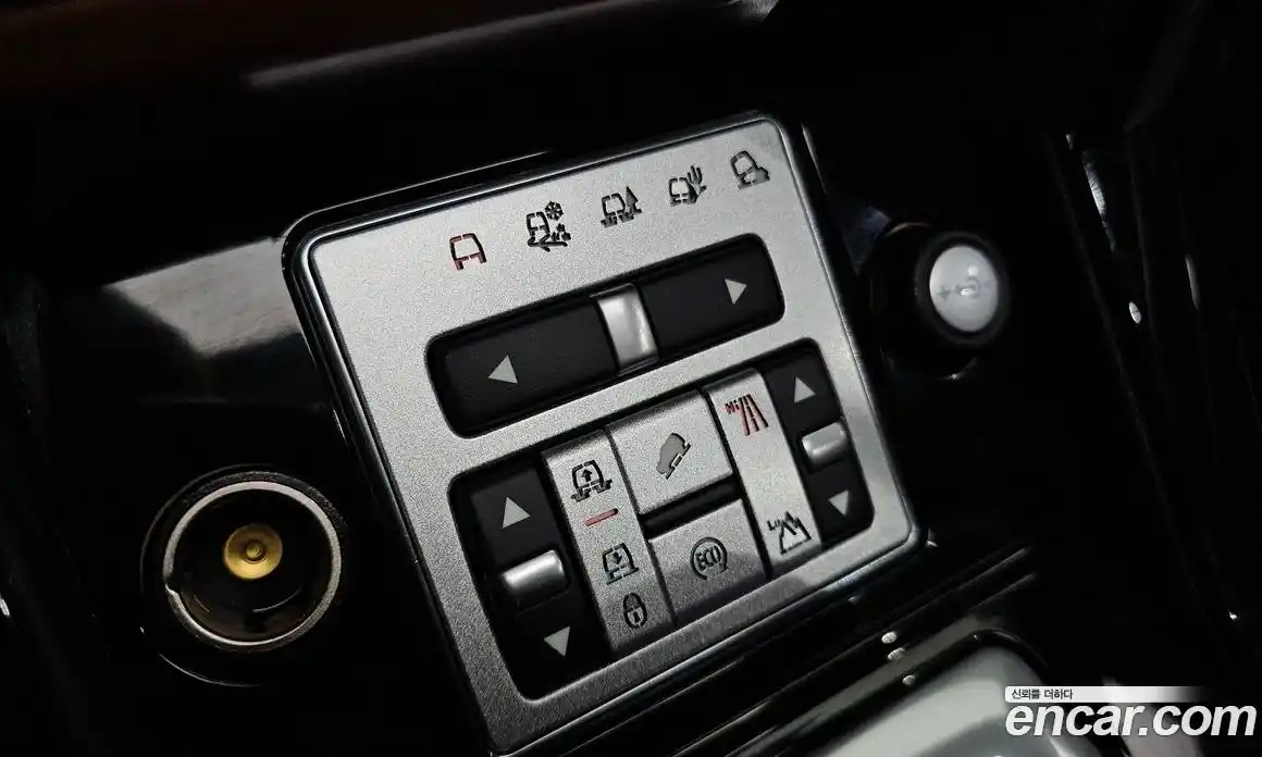 Land Rover Discovery 2015 3.0 Автомат в Москве № 166468, фото 9