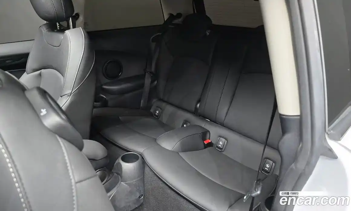 Mini Cooper 2024 1.5 Автомат в Москве № 167001, фото 16