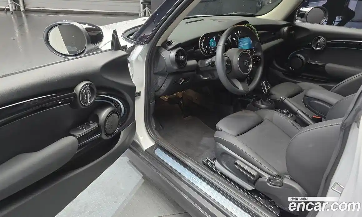 Mini Cooper 2024 1.5 Автомат в Москве № 167001, фото 19