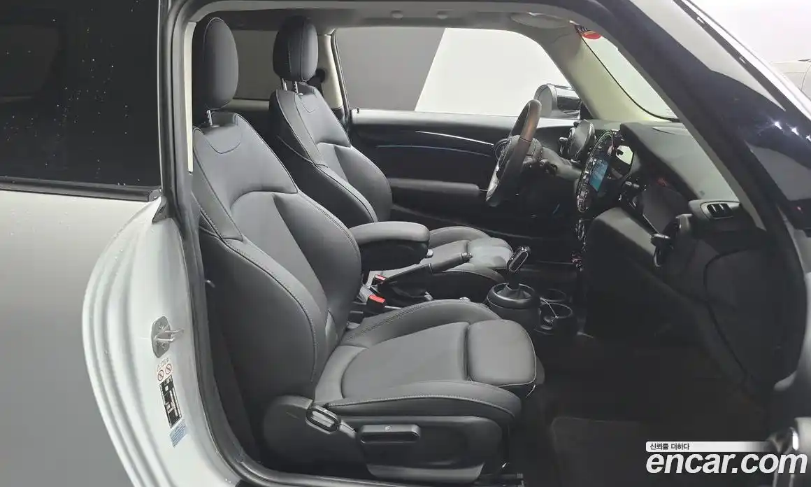 Mini Cooper 2024 1.5 Автомат в Москве № 167001, фото 7