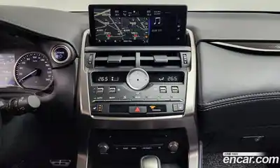 Lexus NX 2018 2.5 Автомат в Москве № 168142, миниатюра 8