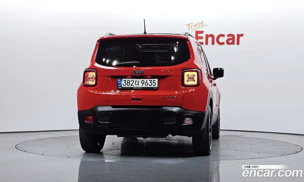 Jeep Renegade 2022 1.3 Автомат в Москве № 169451, фото 11