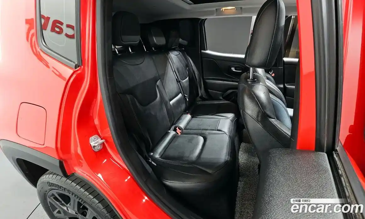 Jeep Renegade 2022 1.3 Автомат в Москве № 169451, фото 18