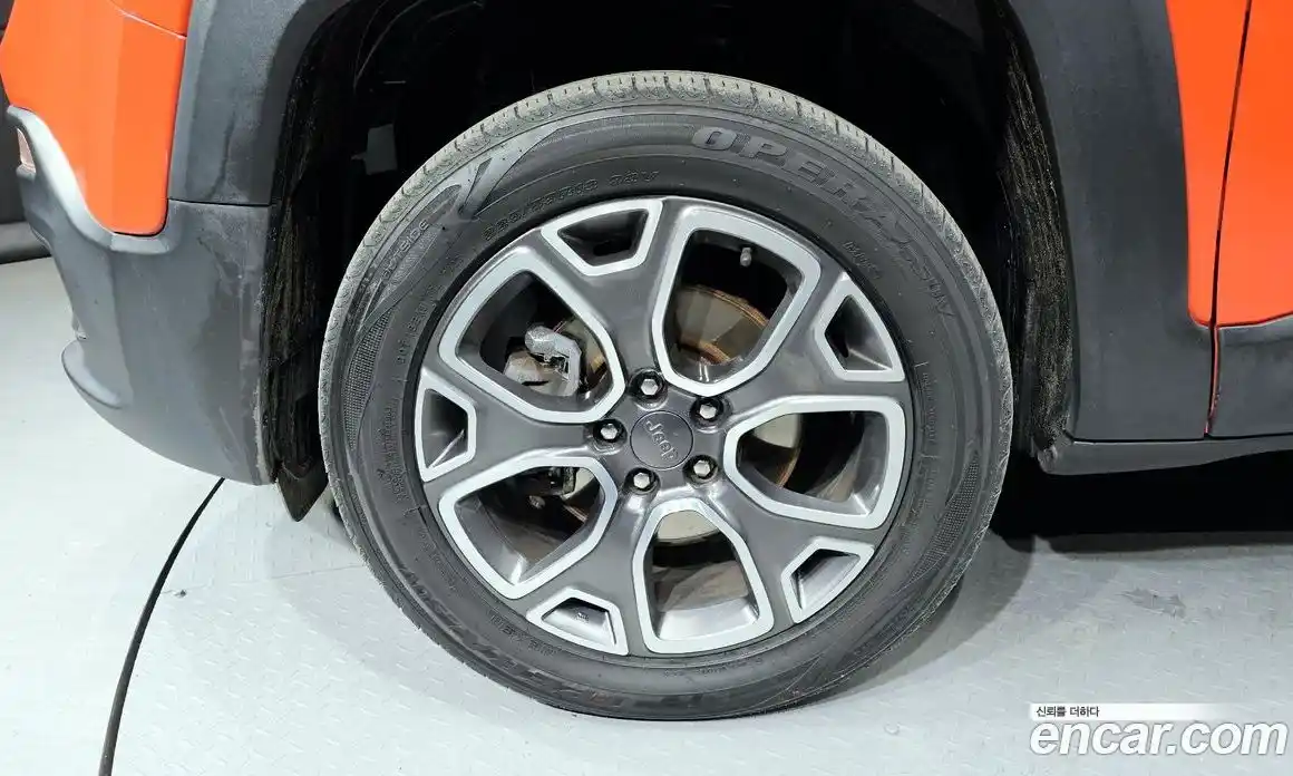 Jeep Renegade 2018 2.0 Автомат в Москве № 169857, фото 16