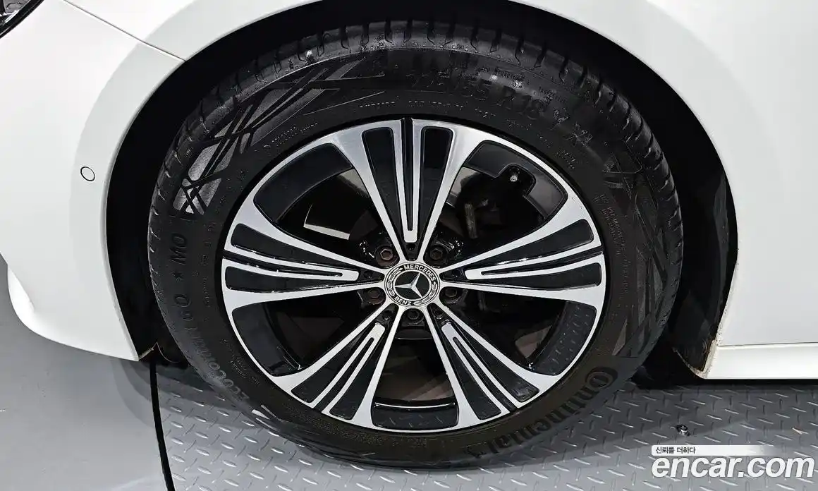 Mercedes-Benz E-Class 2024 2.0 Автомат в Москве № 179358, фото 7