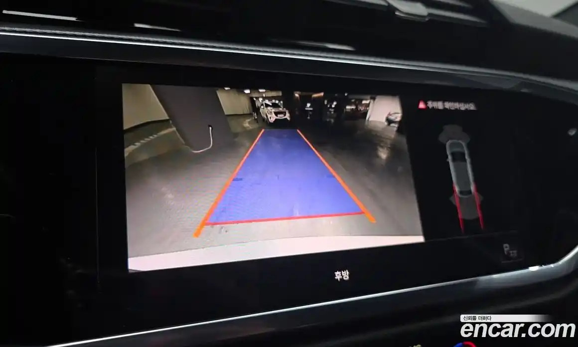 Audi Q3 2022 2.0 Автомат в Москве № 187651, фото 8