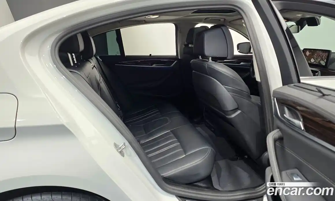 BMW 5-Series 2023 2.0 Автомат в Москве № 188457, фото 9