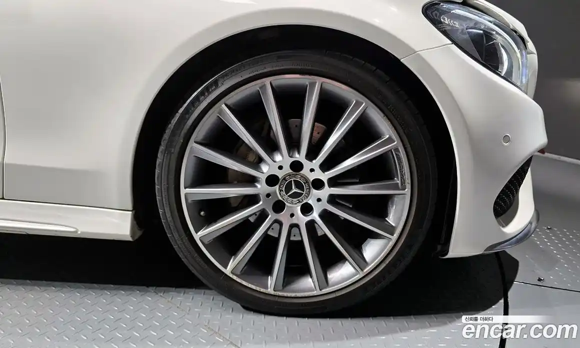 Mercedes-Benz C-Class 2018 2.0 Автомат в Москве № 193892, фото 11