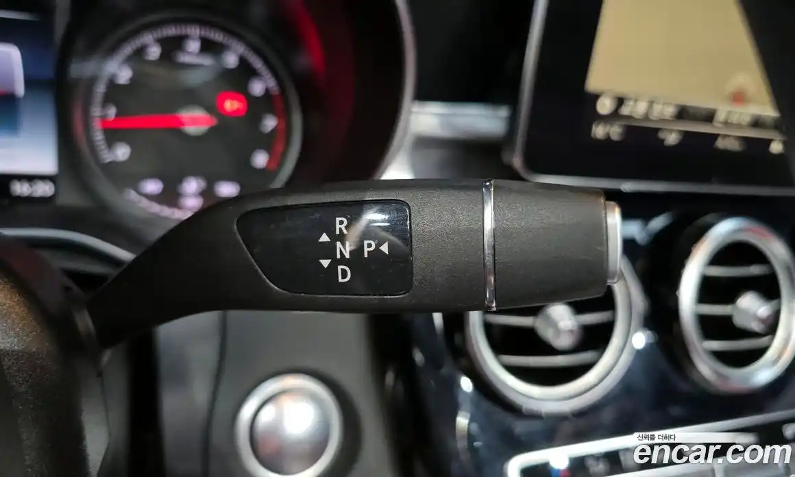 Mercedes-Benz C-Class 2018 2.0 Автомат в Москве № 193892, фото 13