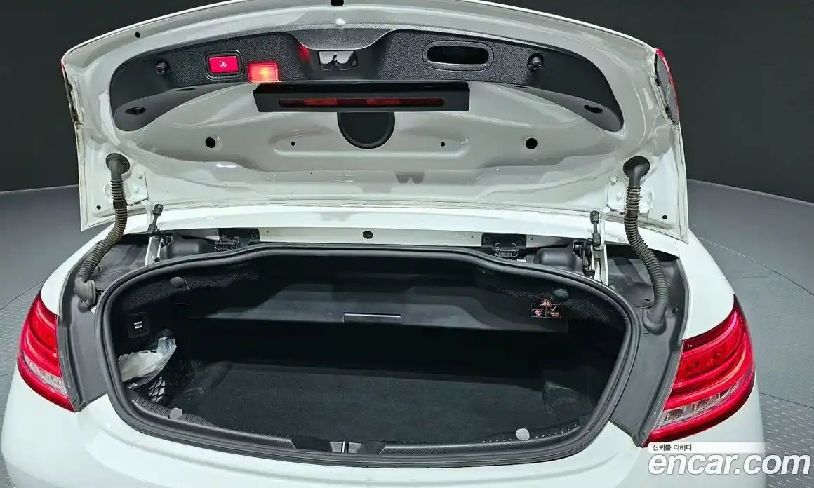 Mercedes-Benz C-Class 2018 2.0 Автомат в Москве № 193892, фото 17