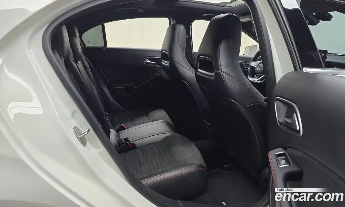 Mercedes-Benz A-Class 2018 1.6 Автомат в Москве № 194761, фото 5