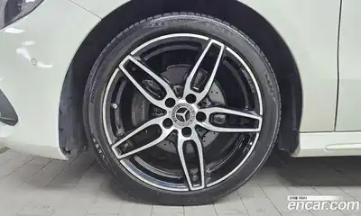 Mercedes-Benz A-Class 2018 1.6 Автомат в Москве № 194761, миниатюра 9