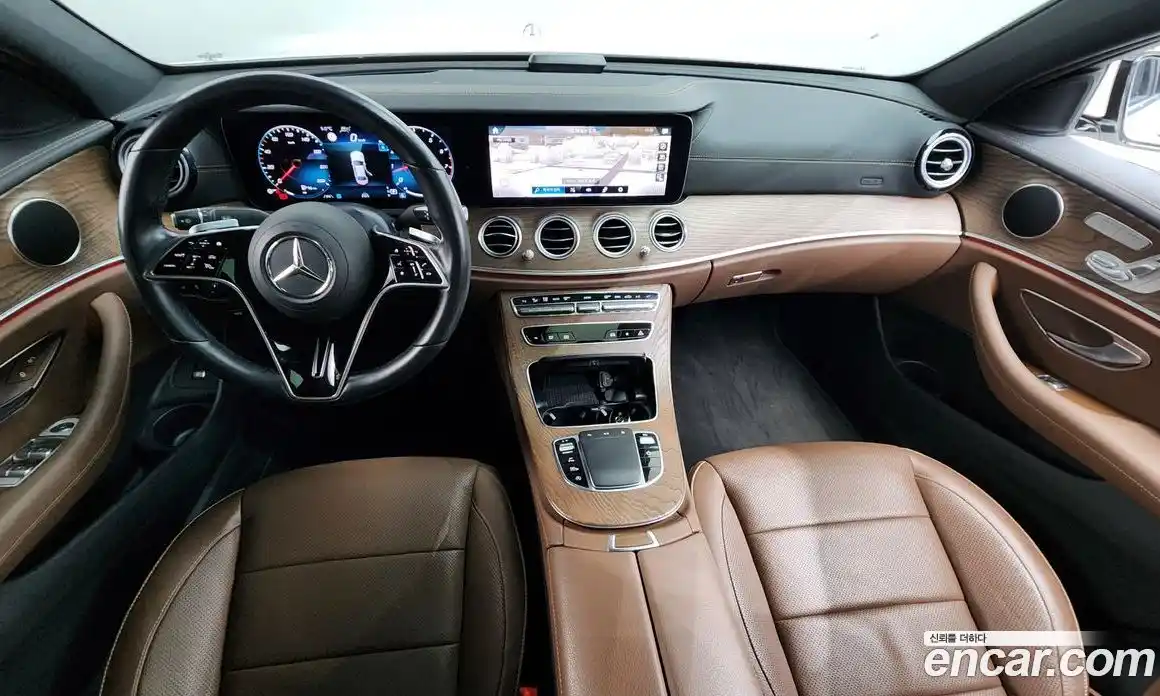 Mercedes-Benz E-Class 2022 2.0 Автомат в Москве № 195050, фото 13