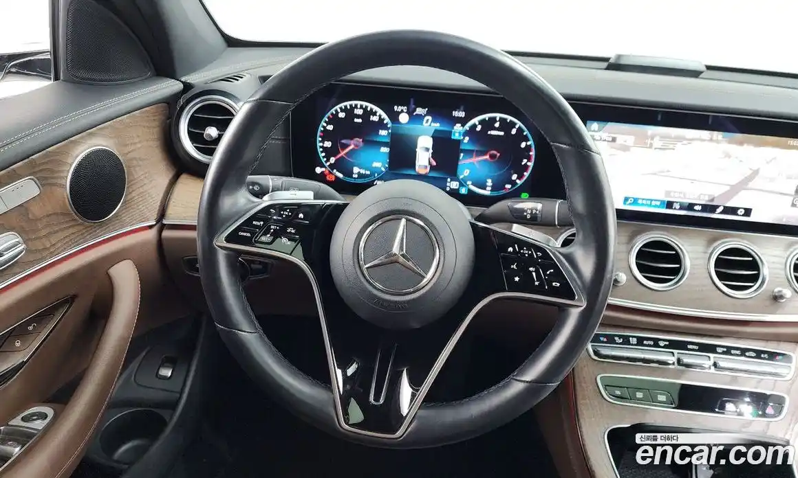 Mercedes-Benz E-Class 2022 2.0 Автомат в Москве № 195050, фото 20