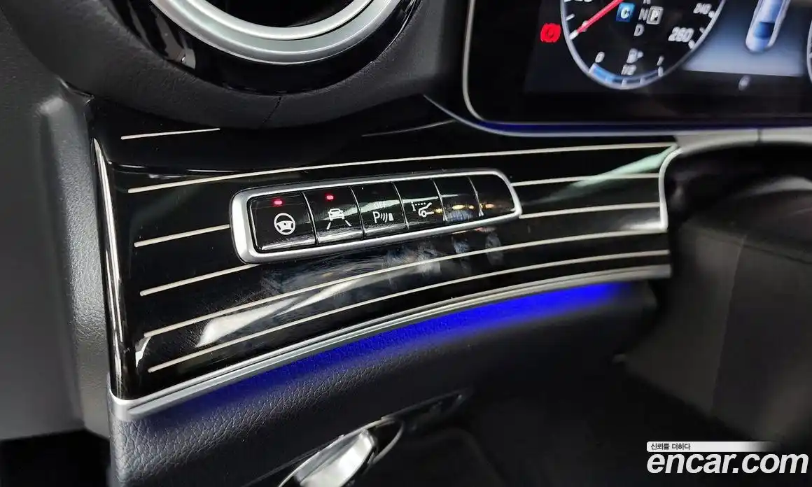 Mercedes-Benz E-Class 2017 3.0 Автомат в Москве № 195662, фото 18