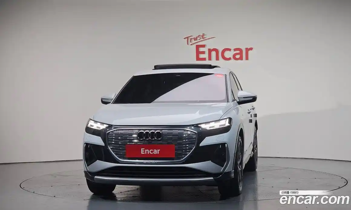 Audi Q4 e-tron 2024 0.2 Автомат в Москве № 196043, фото 1