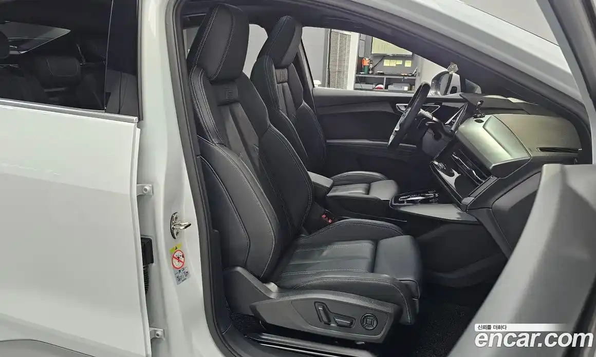 Audi Q4 e-tron 2024 0.2 Автомат в Москве № 196043, фото 13