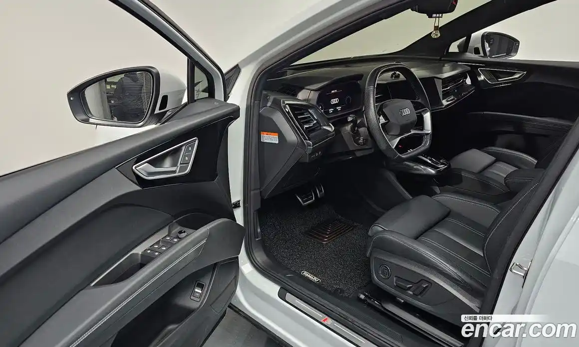 Audi Q4 e-tron 2024 0.2 Автомат в Москве № 196043, фото 20