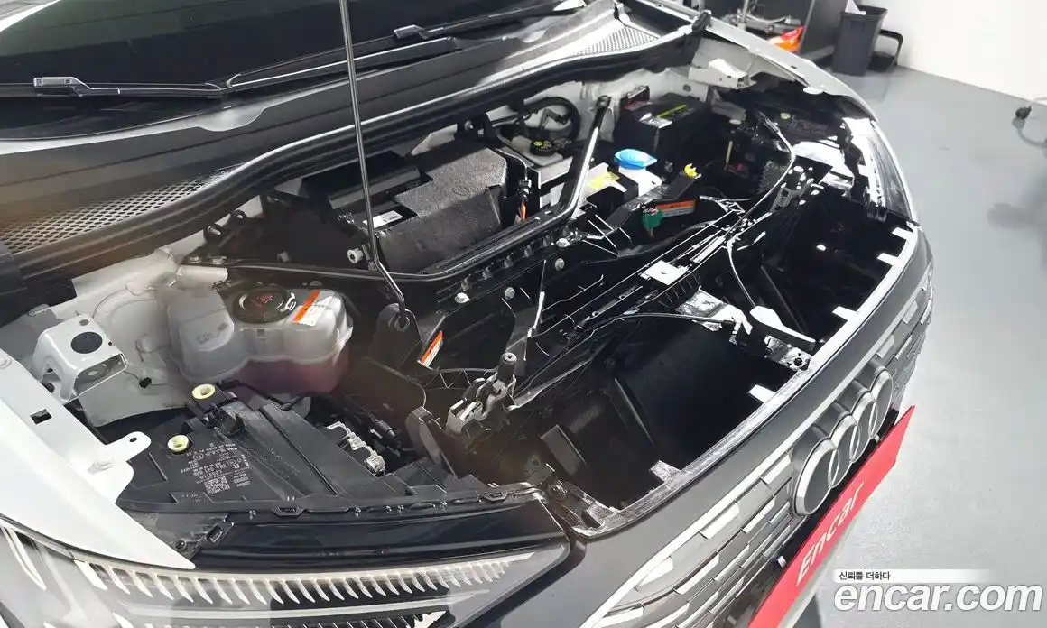 Audi Q4 e-tron 2024 0.2 Автомат в Москве № 196043, фото 6