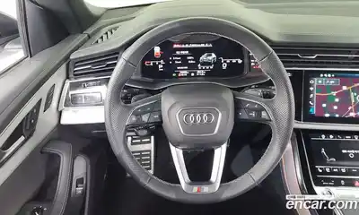 Audi Q8 2023 3.0 Автомат в Москве № 196062, миниатюра 3