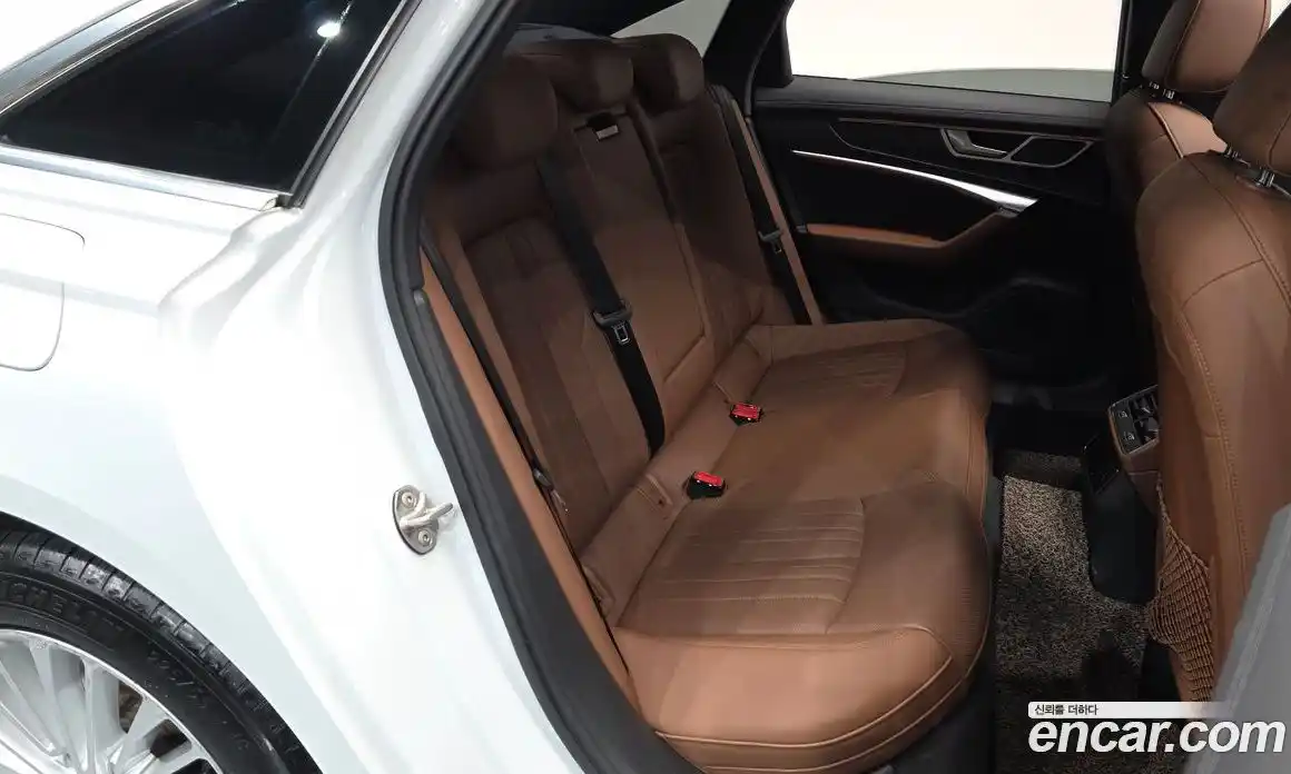 Audi A6 2021 2.0 Автомат в Москве № 196280, фото 13