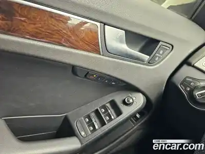 Audi A4 2011 2.0 Автомат в Москве № 196908, миниатюра 2