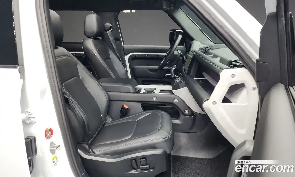 Land Rover Defender 2025 3.0 Автомат в Москве № 198067, фото 13