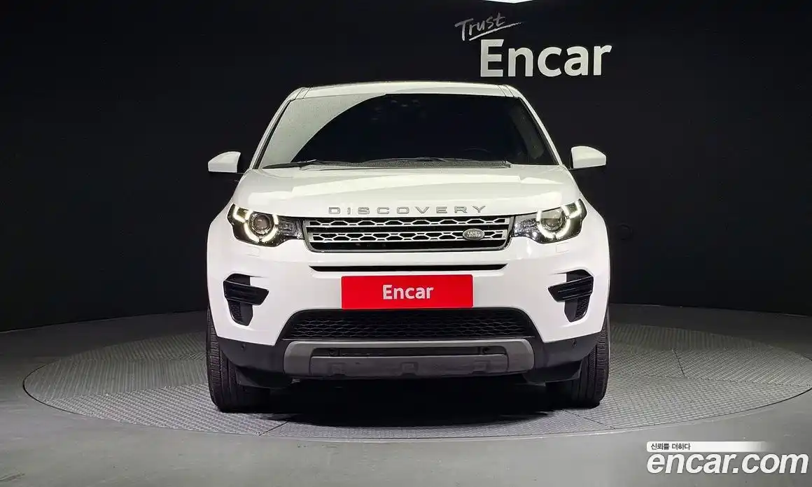 Land Rover Discovery Sport 2017 2.0 Автомат в Москве № 198295, фото 3