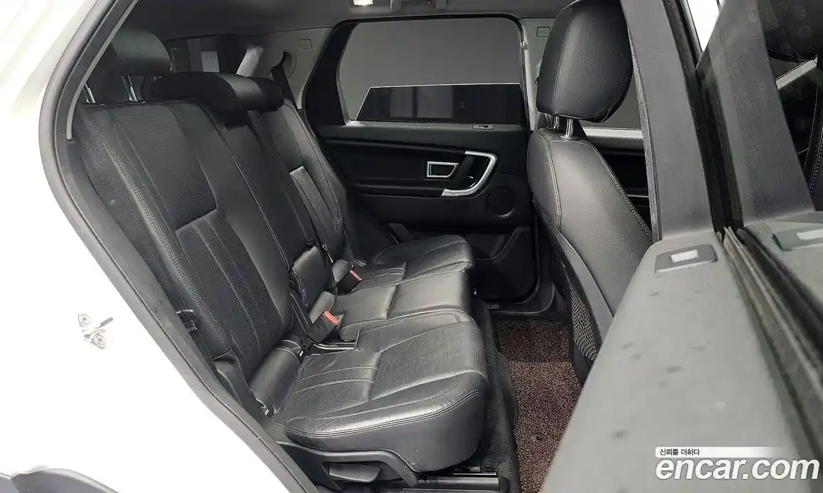 Land Rover Discovery Sport 2017 2.0 Автомат в Москве № 198295, фото 9