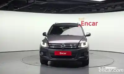 Volkswagen Tiguan 2016 2.0 Автомат в Москве № 199176, миниатюра 12