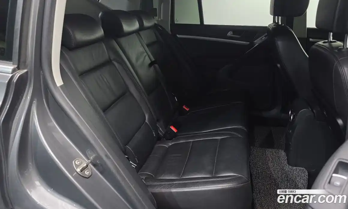 Volkswagen Tiguan 2016 2.0 Автомат в Москве № 199176, фото 14