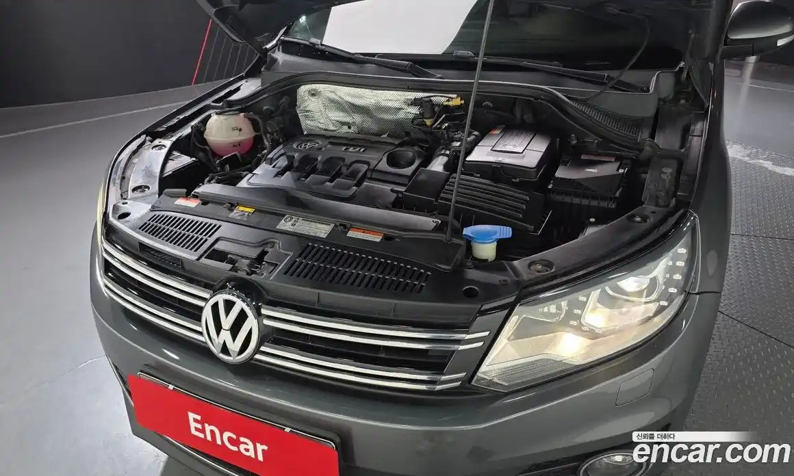 Volkswagen Tiguan 2016 2.0 Автомат в Москве № 199176, фото 16