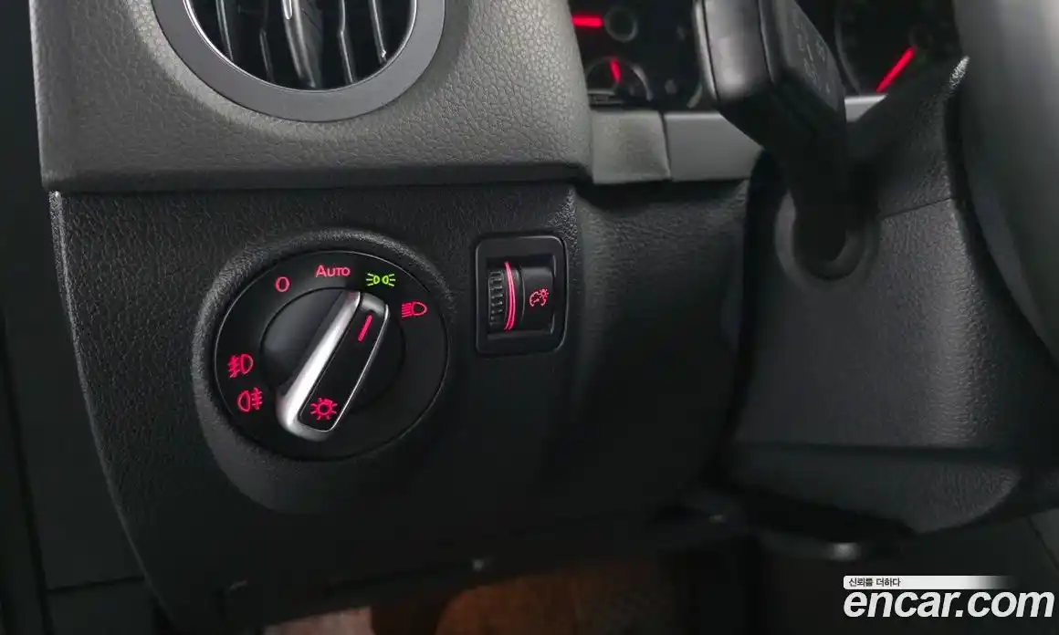 Volkswagen Tiguan 2016 2.0 Автомат в Москве № 199176, фото 6