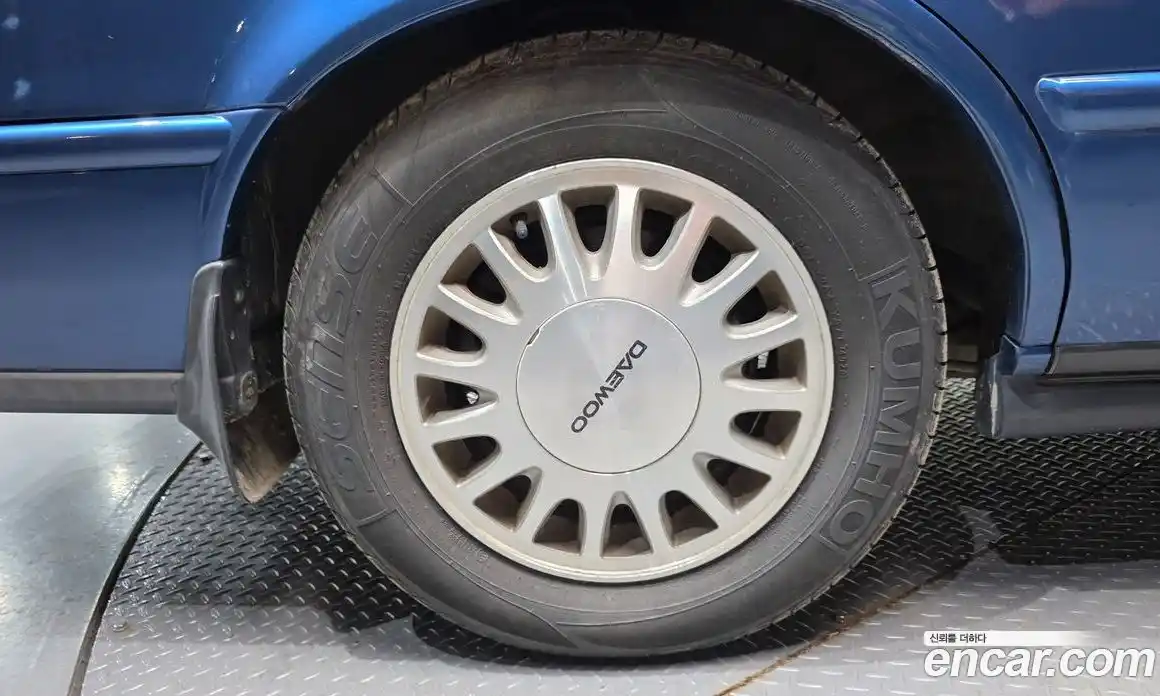 Chevrolet Acadia 1999 3.2 Автомат в Москве № 203039, фото 8