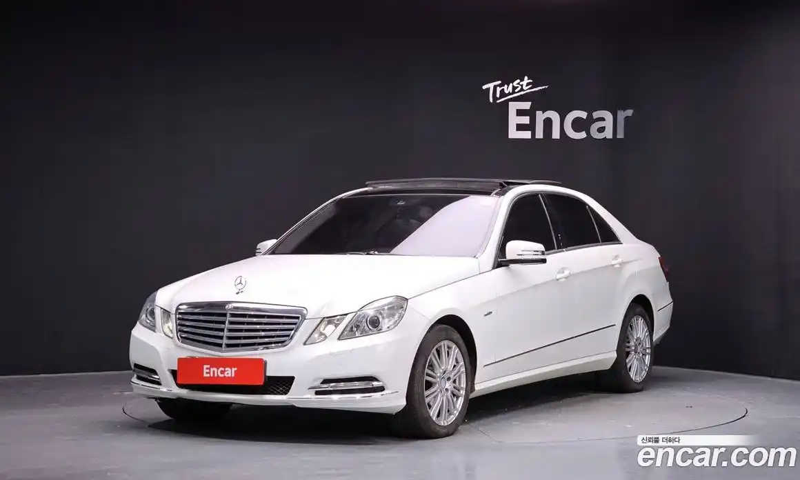 Mercedes-Benz E-Class 2012 3.5 Автомат в Москве № 207984, фото 11