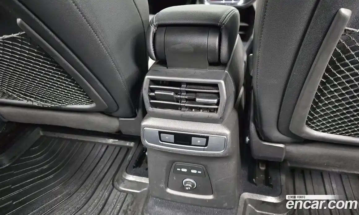 Audi Q4 e-tron 2023 0.2 Автомат в Москве № 212442, фото 19