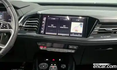 Audi Q4 e-tron 2023 0.2 Автомат в Москве № 212442, миниатюра 3