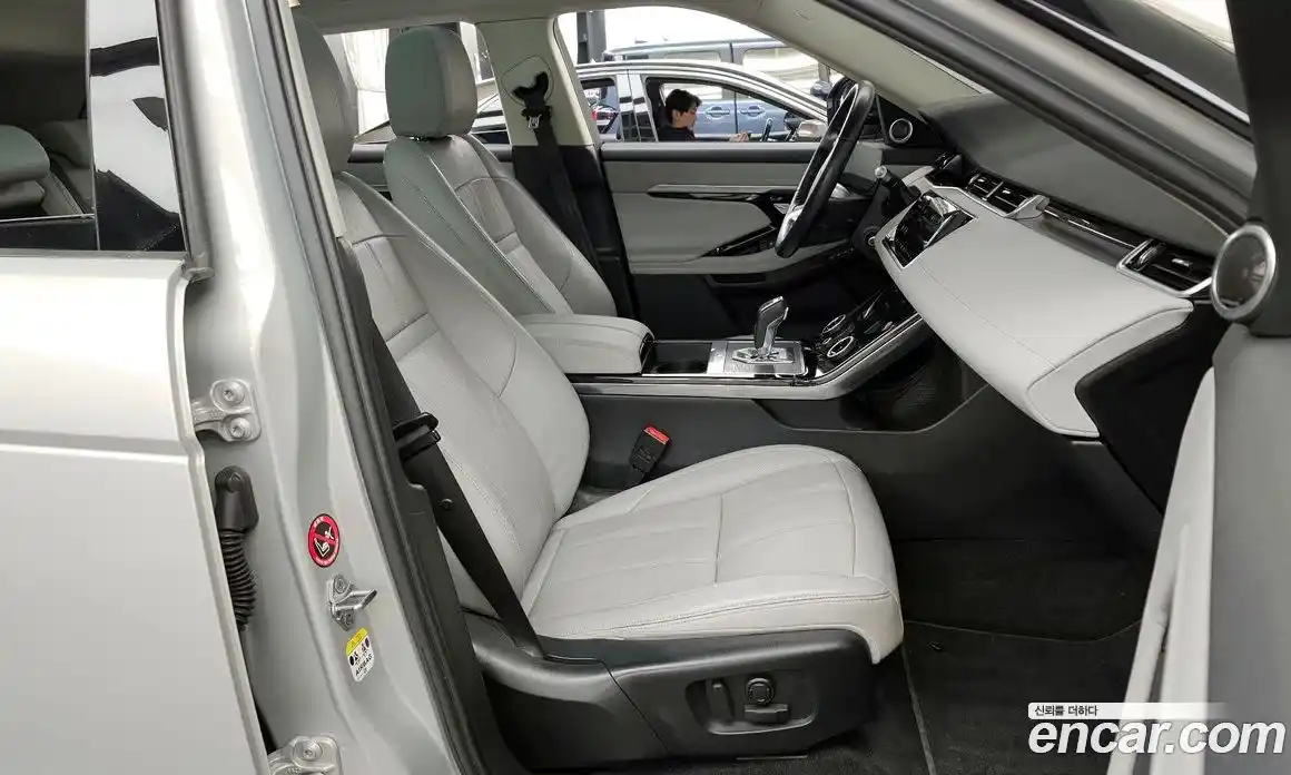 Land Rover Range-Rover Evoque 2020 2.0 Автомат в Москве № 213501, фото 17