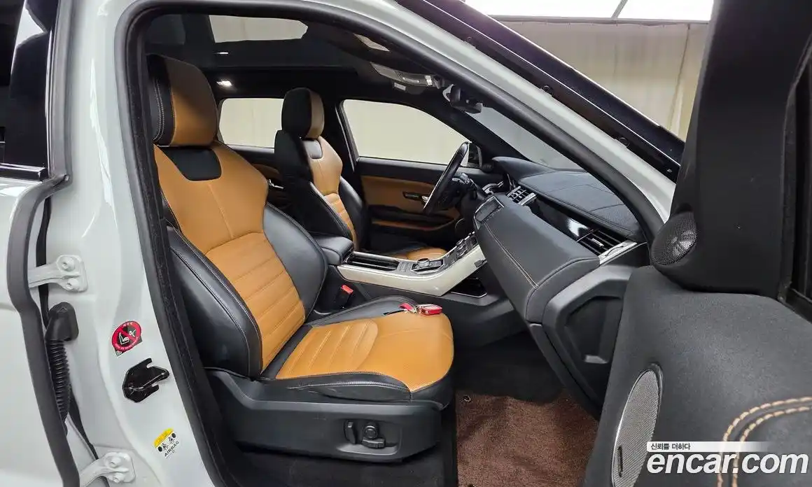 Land Rover Range-Rover Evoque 2016 2.0 Автомат в Москве № 213675, фото 13