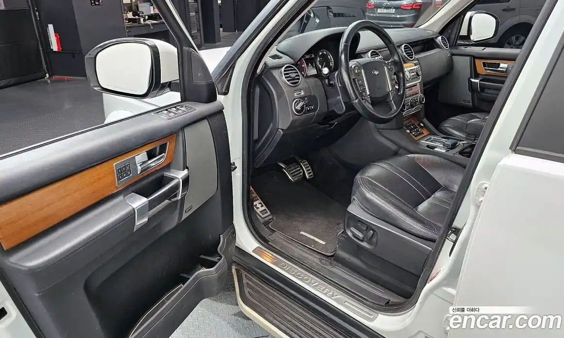 Land Rover Discovery 2016 3.0 Автомат в Москве № 213790, фото 3