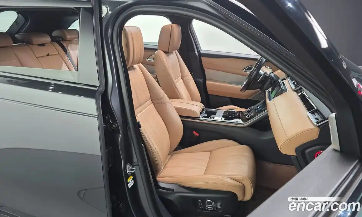 Land Rover Range-Rover Velar 2018 3.0 Автомат в Москве № 213791, фото 11