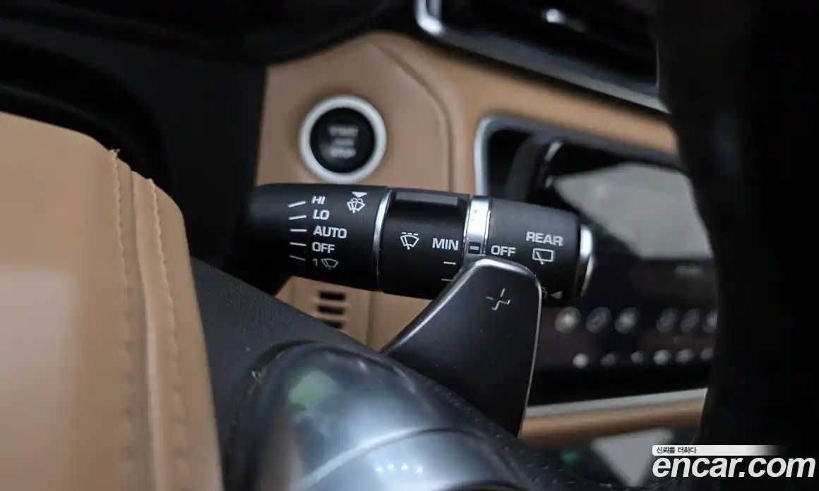 Land Rover Range-Rover Velar 2018 3.0 Автомат в Москве № 213791, фото 18