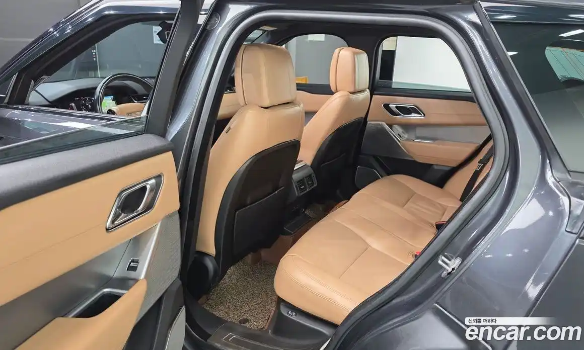 Land Rover Range-Rover Velar 2018 3.0 Автомат в Москве № 213791, фото 20