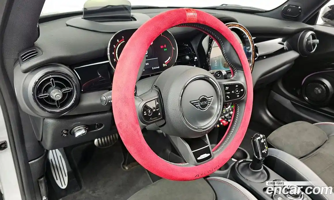 Mini Cooper 2023 2.0 Автомат в Москве № 213981, фото 12