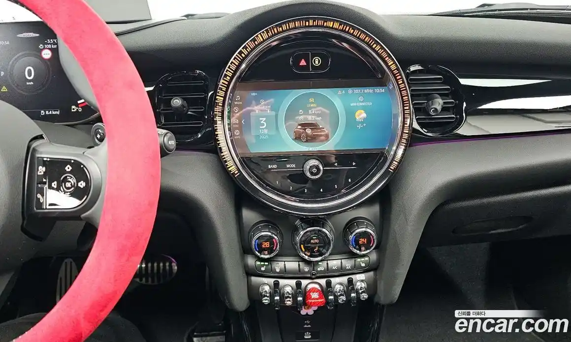 Mini Cooper 2023 2.0 Автомат в Москве № 213981, фото 17