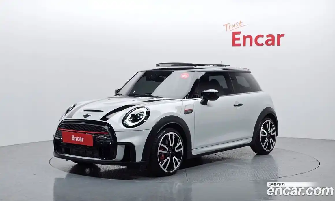 Mini Cooper 2023 2.0 Автомат в Москве № 213981, фото 19