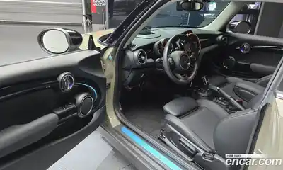 Mini Cooper 2020 2.0 Автомат в Москве № 214205, миниатюра 2