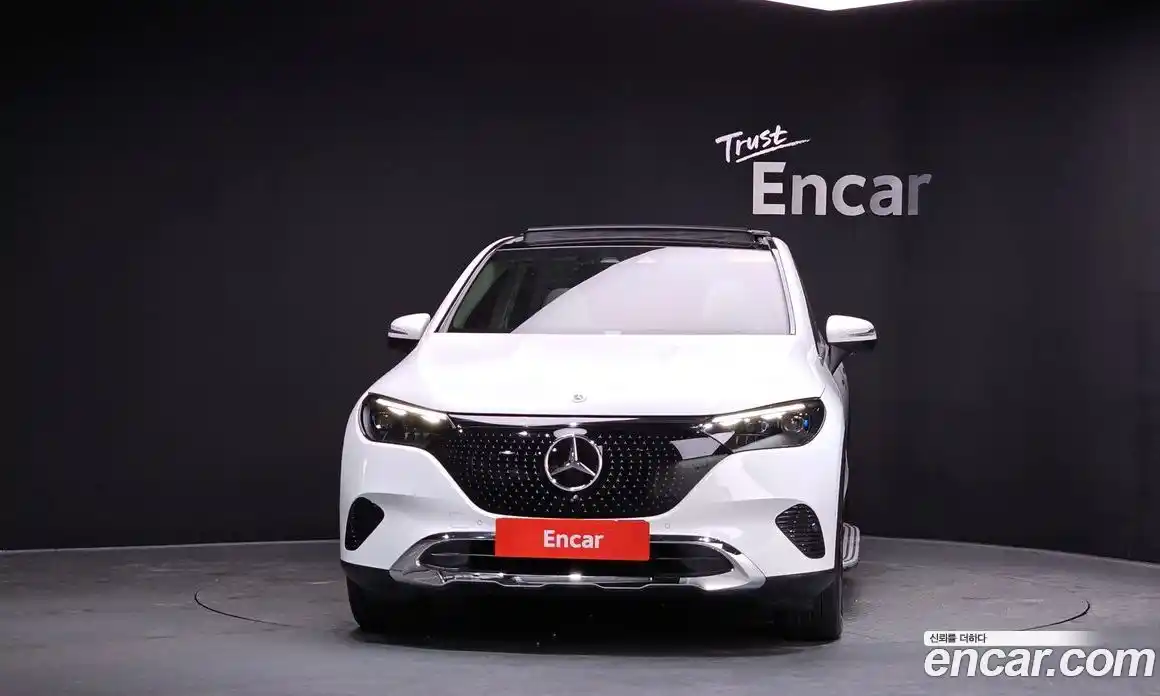 Mercedes-Benz EQE 2024 0.3 Автомат в Москве № 218028, фото 14