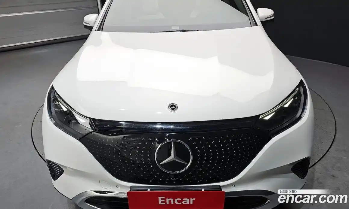 Mercedes-Benz EQE 2024 0.3 Автомат в Москве № 218028, фото 10