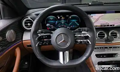 Mercedes-Benz E-Class 2021 2.0 Автомат в Москве № 221477, миниатюра 2
